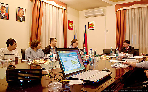 На встрече Дмитрия Исламова с кемеровскими блогерами