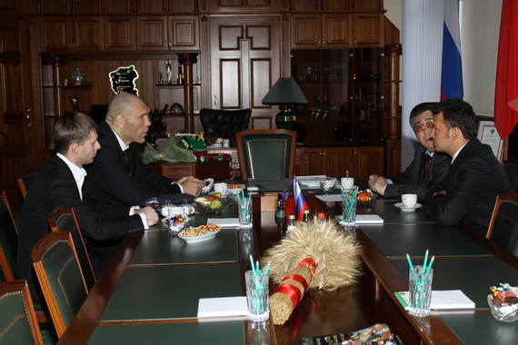 Николай Валуев на встрече с губернатором Кузбасса