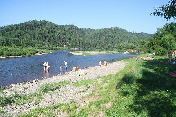 Река Томь вблизи Междуреченска